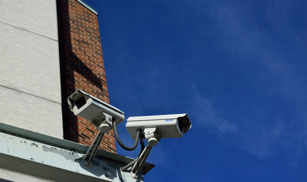 CCTV sebagai pengawasan keselamatan orang ramai